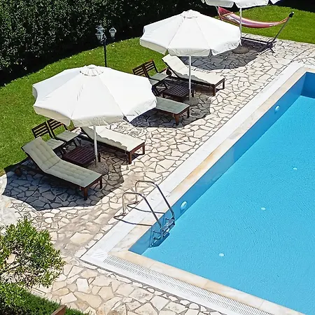 Апарт-отель Cha Nanakas Village 4*