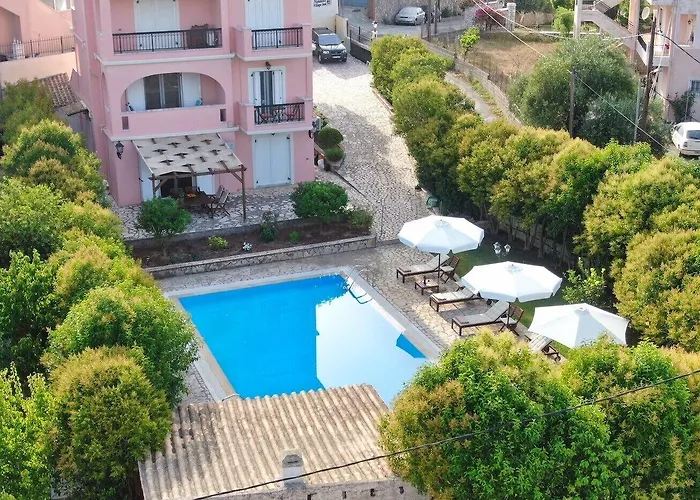 Cha Nanakas Village Апарт-отель 4*